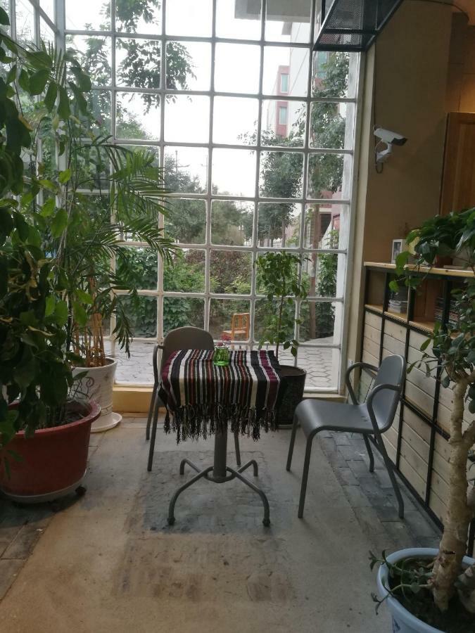 Right Here Hotel Dunhuang Buitenkant foto