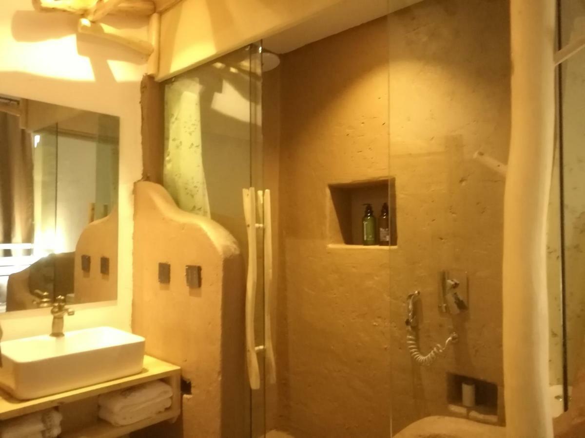 Right Here Hotel Dunhuang Buitenkant foto
